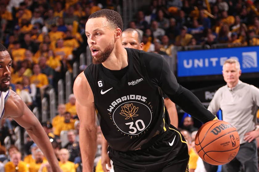 太阳横扫山东队,福克斯统治全场 太阳横扫山东队,福克斯统治全场